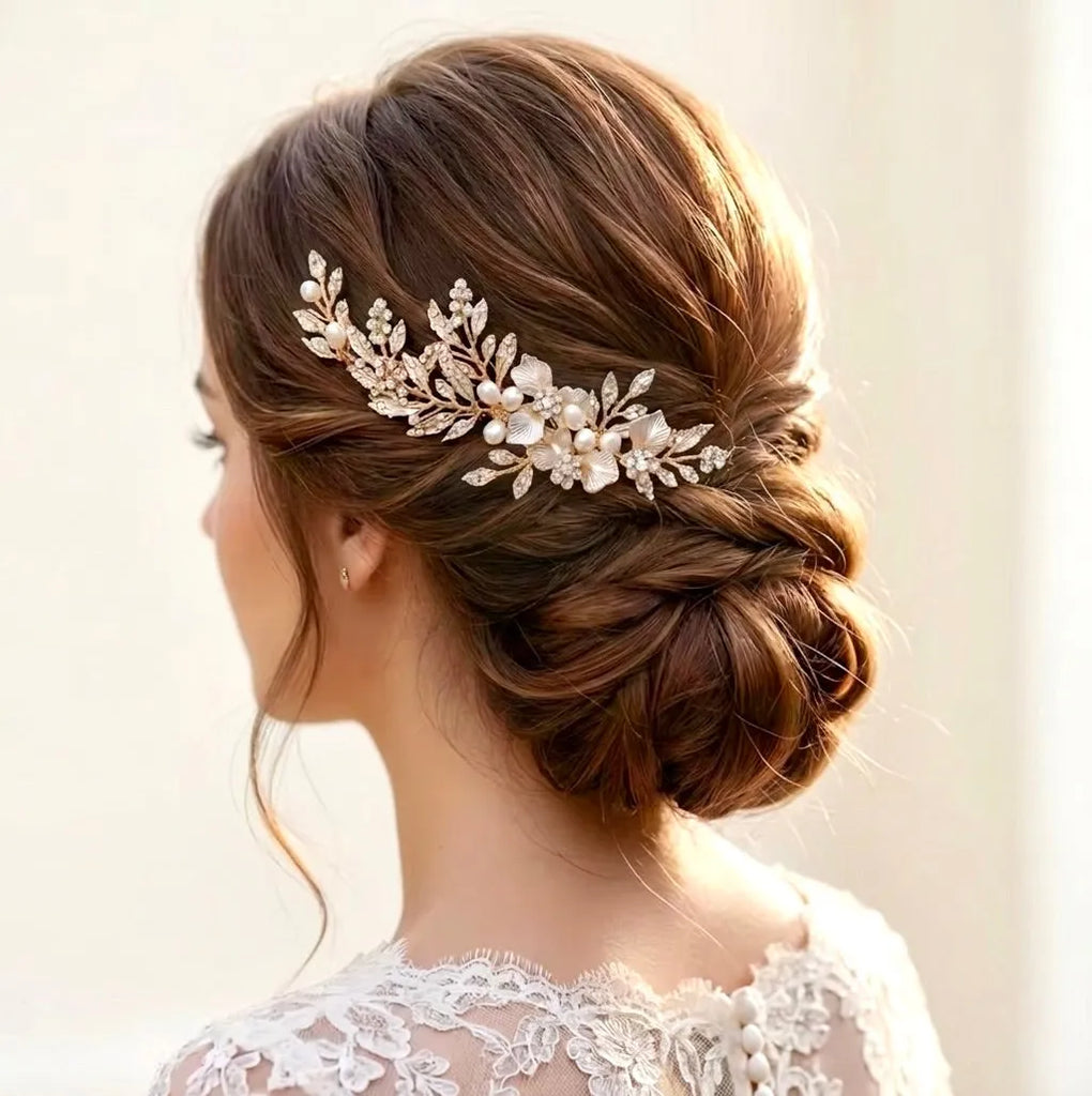 Galina Pearl & Crystal Bridal Hair Comb – Gold & Silver  display picture 2