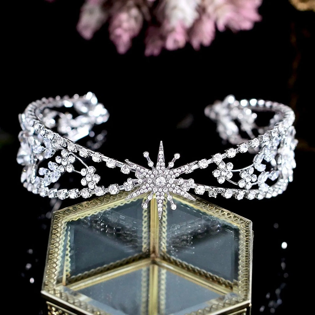 ZHOUBA Haar Ornament Luxe Vrouwen Strass Kroon Tiara Hoofdband Bruiloft Hoofdtooi Haar Accessoire - Groen ZHOUBA Haar Ornament Luxe Vrouwen Strass Kroon Tiara Hoofdband Bruiloft Hoofdtooi Haar Accessoire - Groen