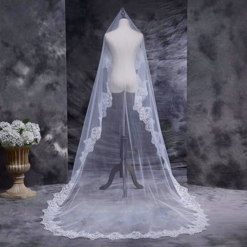 Wedding Veils - Lace Edge Ivory Cathedral Bridal Veil