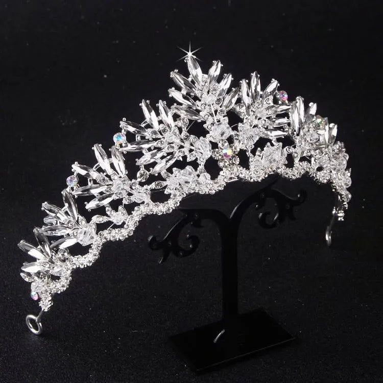 3-Piece Silver Cubic Zirconia Bridal Jewelry Set With Tiara  display picture 3