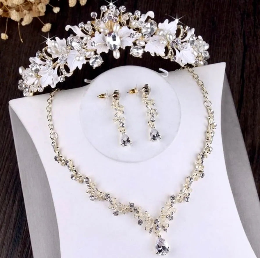 Wedding necklace, earrings and tiara Bridal Jewelry Set Necklace Earrings Set Hair Accessory  main image 3