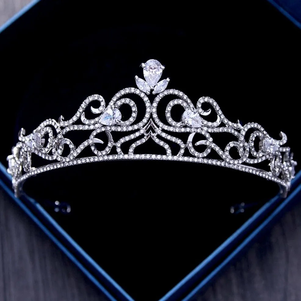 Wedding Hair Accessories - Cubic Zirconia Bridal Tiara  display picture 3