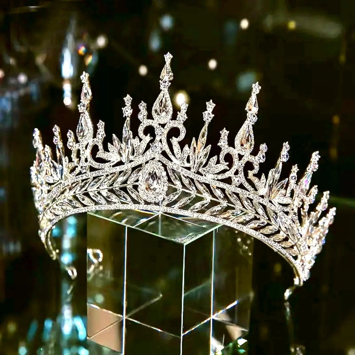 3040 Luxury Wedding Tiaras for Bride Cubic Zirconia Tall Quince Crown Amazon.com: FASNAHOK Silver Royal Tall Crowns for Women  main image 3