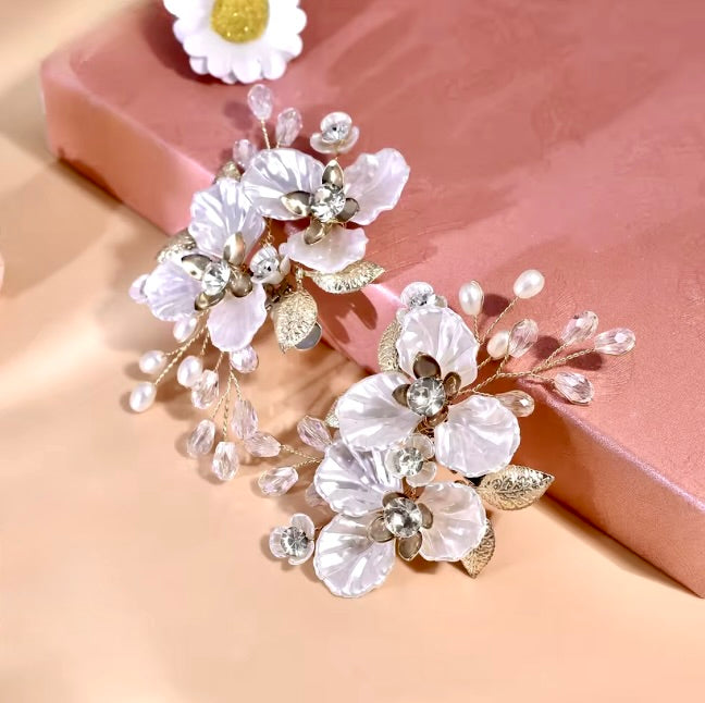 Wedding Accessories - Gold Floral Bridal Shoe Clips