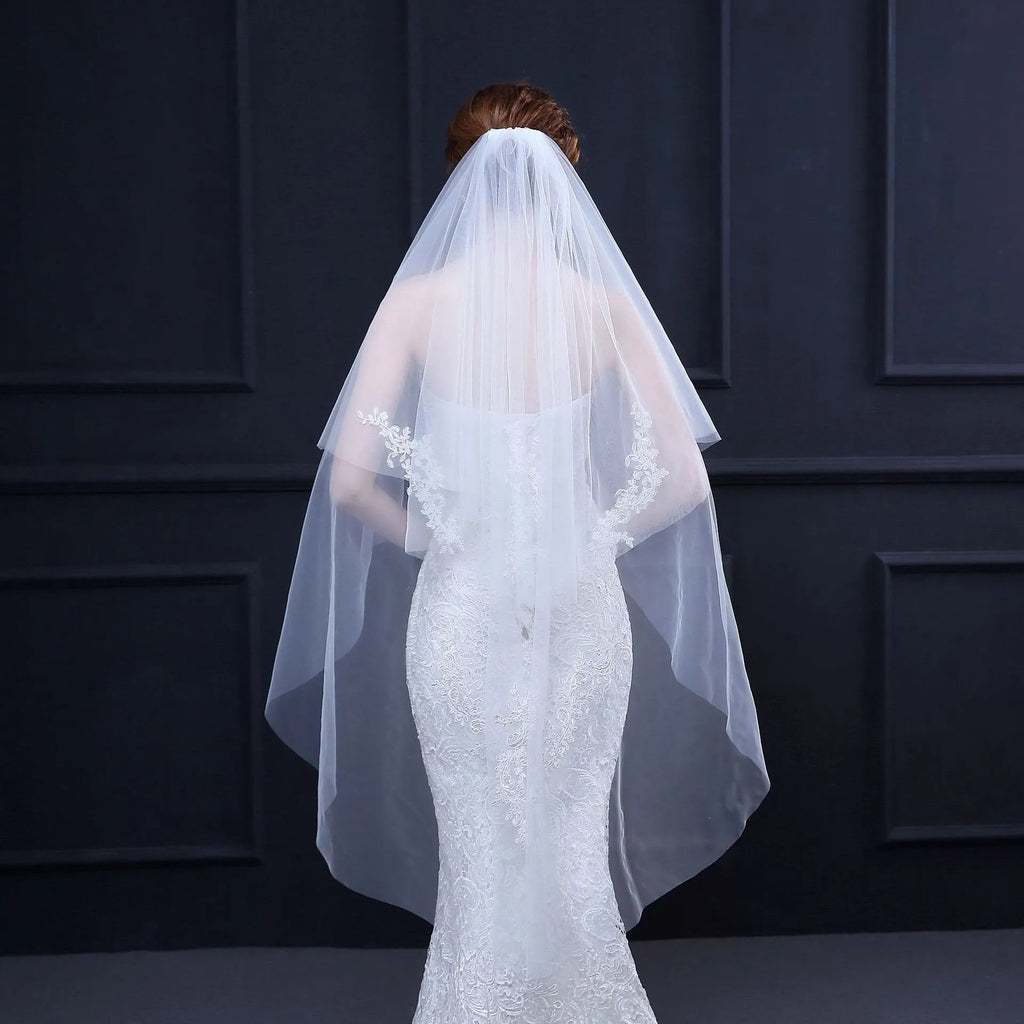 "Jody" - Ivory Knee Length Bridal Veil