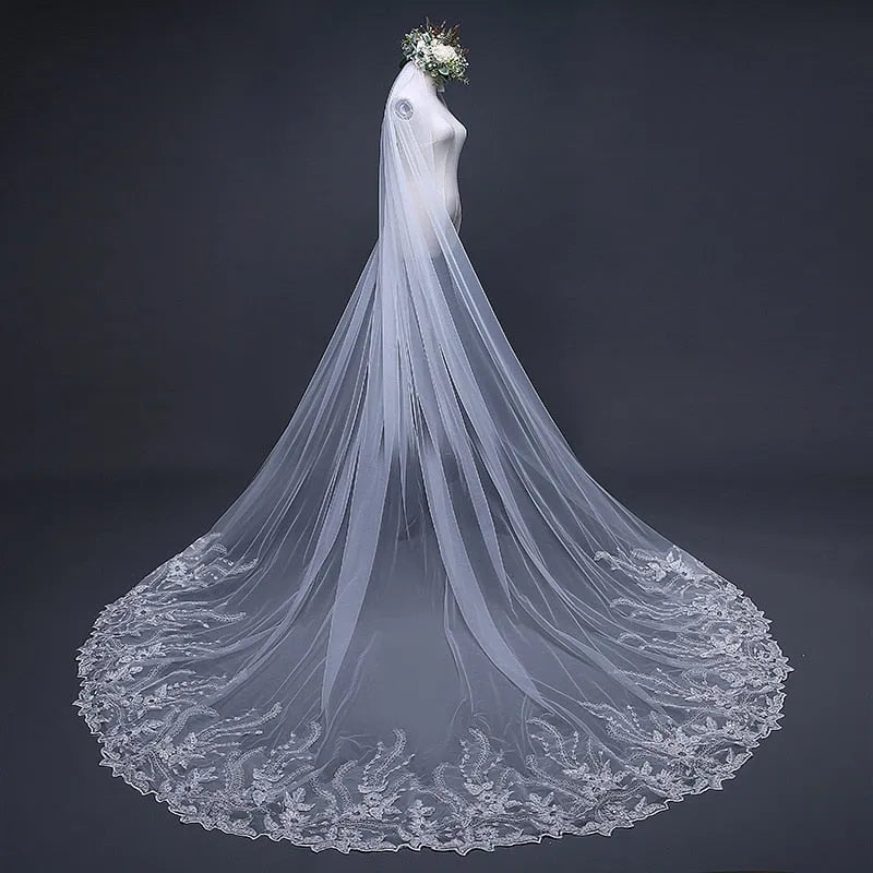 "Joanna" - Lace Edge Cathedral Bridal Veil