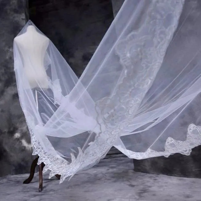 Wedding Veils - Lace Edge Ivory Cathedral Bridal Veil