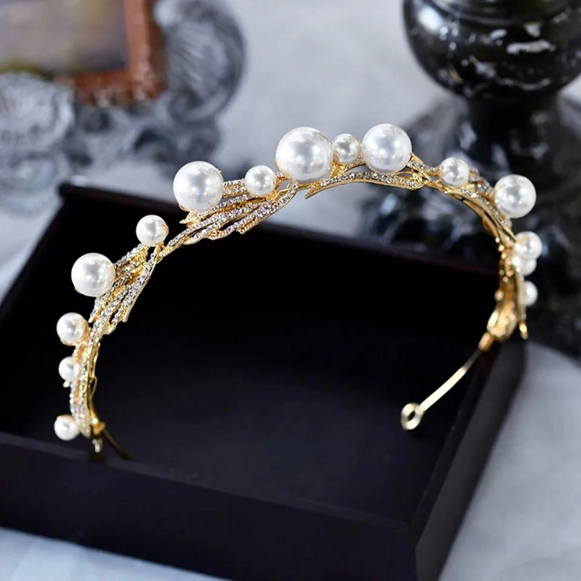 Elegant Pearl Bridal Headband / Tiara - Silver & Gold  display picture 2
