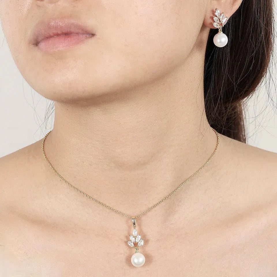 Wedding Pearl Jewelry - Pearl and Cubic Zirconia Jewelry Set - Available in Silver and Rose Gold