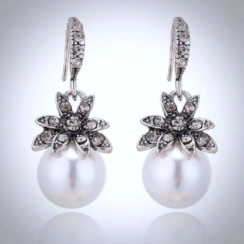 Bridal Party Gifts - Pearl Bridesmaids Earrings - More Colors Available