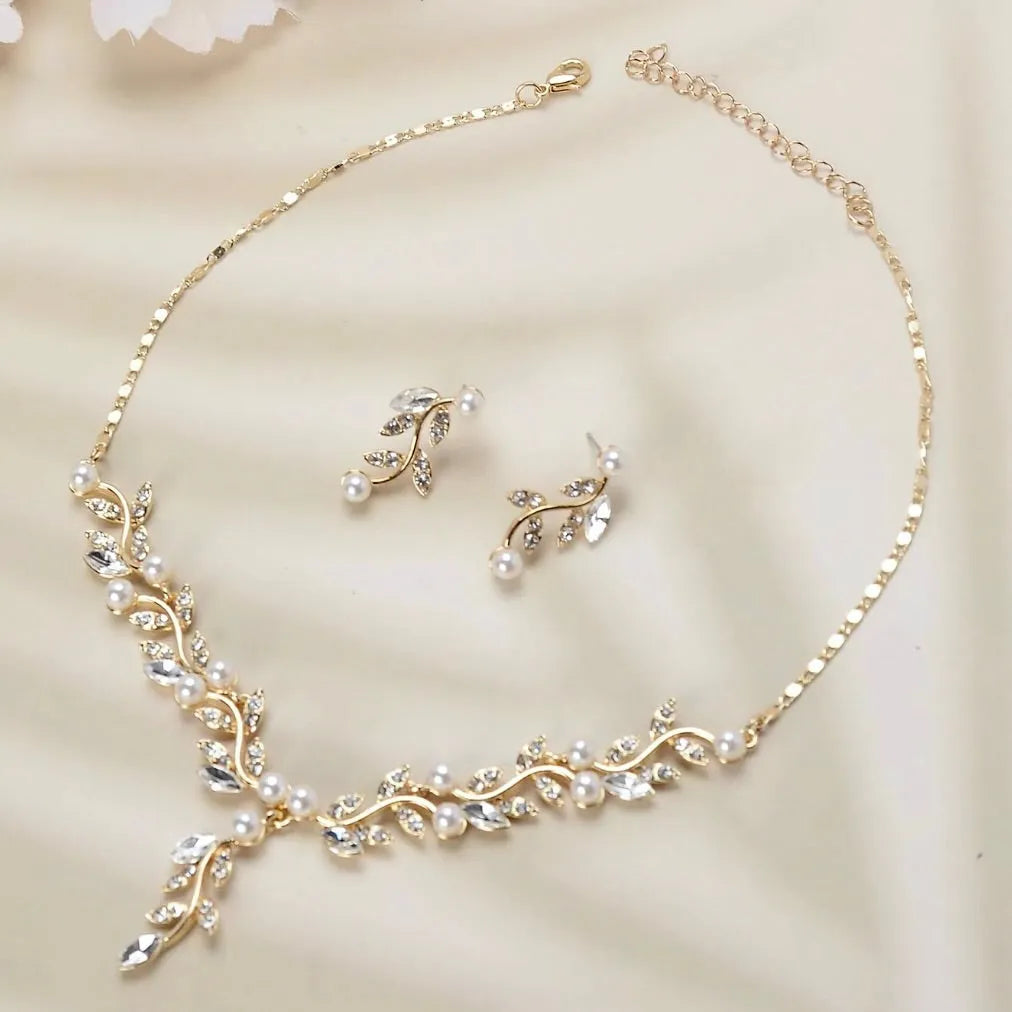 Madeleine - Pearl and Crystal Bridal Jewelry Set