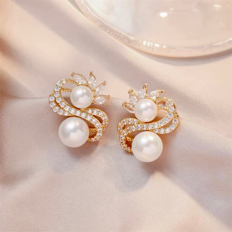 Wedding Jewelry - Pearl Bridal Stud Earrings - Available in Silver and Gold