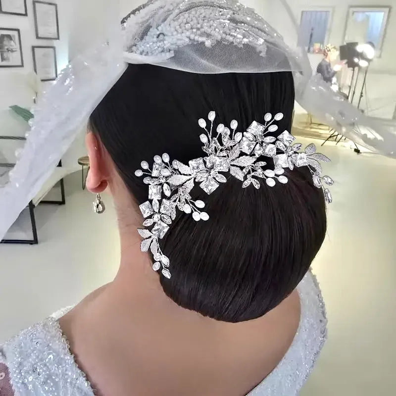 Bridal Hairpiece | Silver Wedding Hair Accessory with Pearls & Crystals