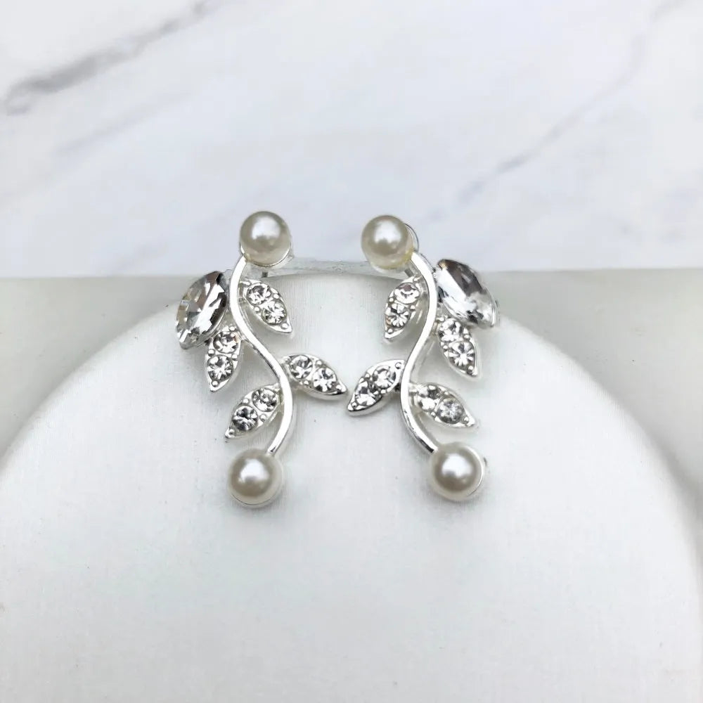 Pearl Wedding Jewelry - Pearl and Crystal Bridal Jewelry Set with Tiara 'Cumbria'