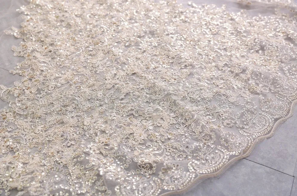 "Darya" - Lace Edge Cathedral Bridal Veil