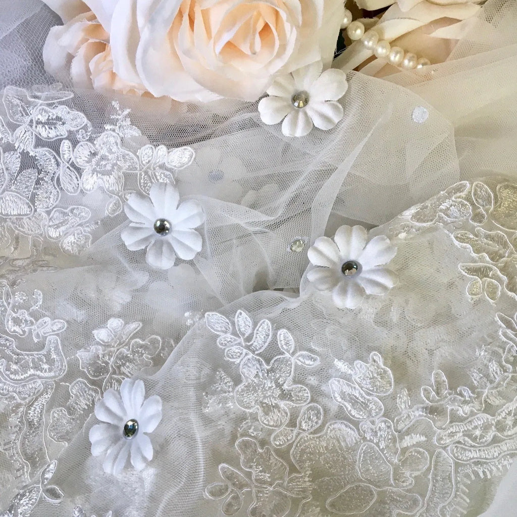 Wedding Veils - Bridal Lace and 3D Flowers Mantilla Veil - Cathedral Length