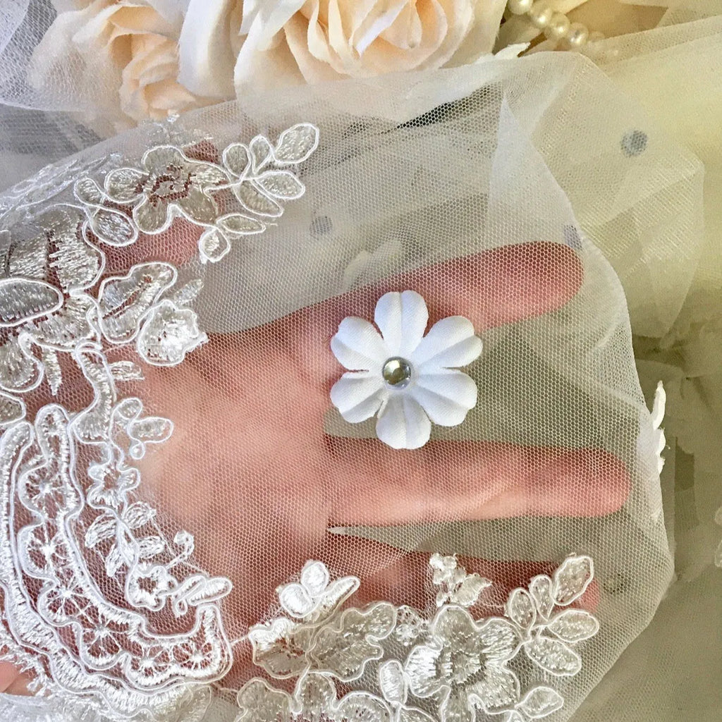 Wedding Veils - Bridal Lace and 3D Flowers Mantilla Veil - Cathedral Length