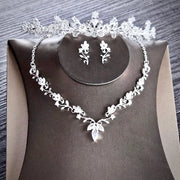 Elegant Silver Tiara Fashion Jewelry Set With Necklace And Earrings. Brand New. Silver Crystal Bridal Crown With Vintage Elegant Necklace  main image 3