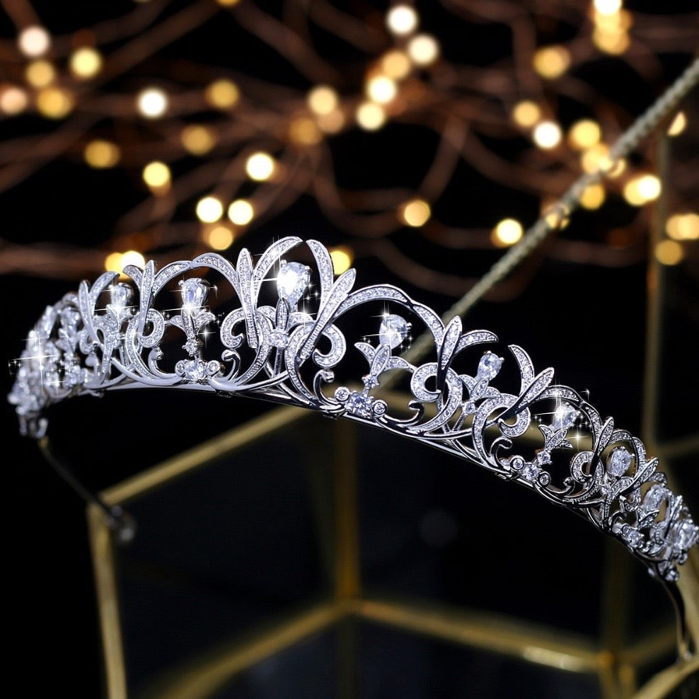 Silver Cubic Zirconia Bridal Tiara – Elegant Wedding