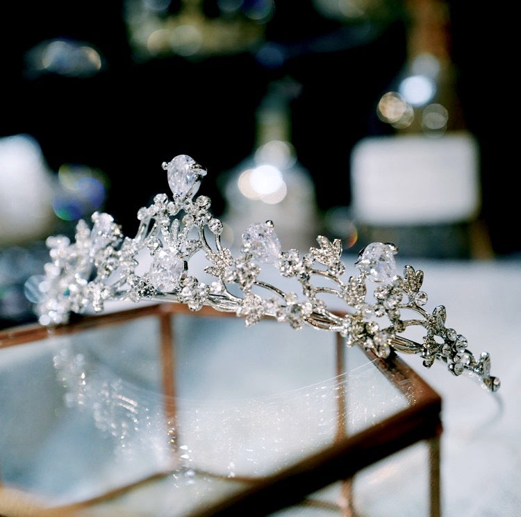 "Annelise" - Silver Cubic Zirconia Bridal Tiara