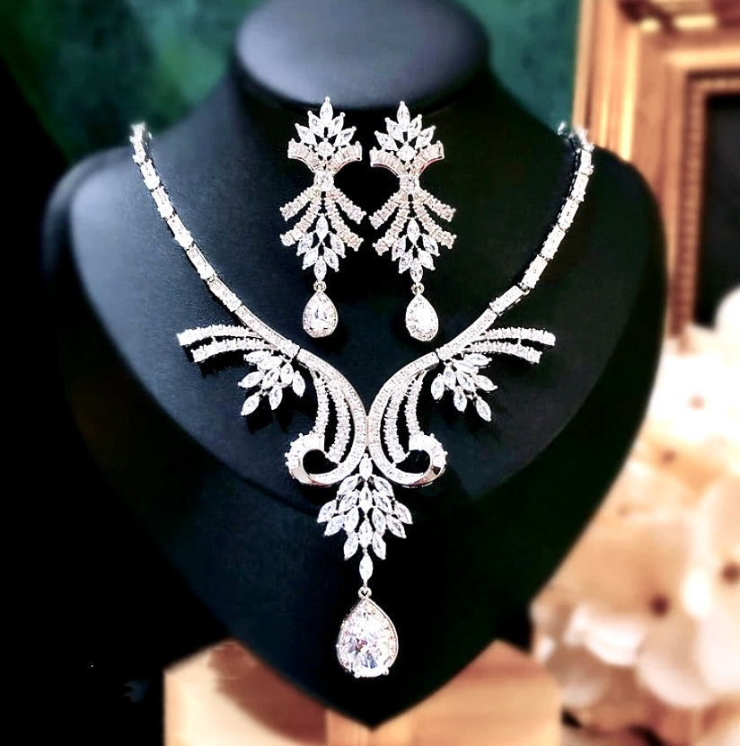 Women's Pearl Shell Pendant 925 Silver Cubic Zirconia Wedding Necklace