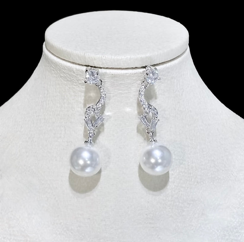 Wedding Jewelry - Luxury Pearl and CZ Bridal Jewelry Set