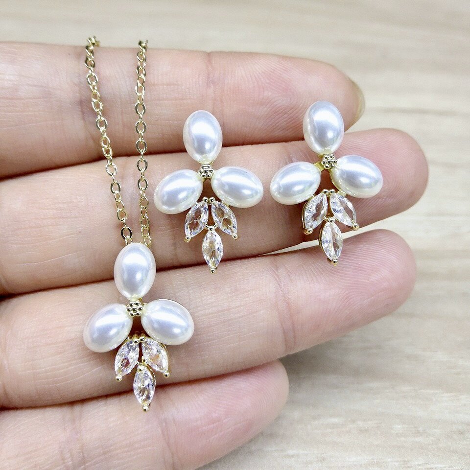 Wedding Pearl Jewelry - Pearl Bridal Jewelry Set - Available in Silver, Rose Gold and Yellow Gold