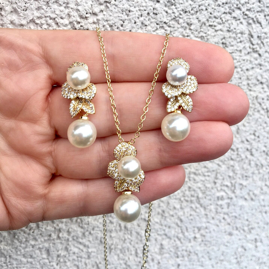 Pearl Wedding Jewelry - Pearl Bridal Necklace - Available in Gold and Silver