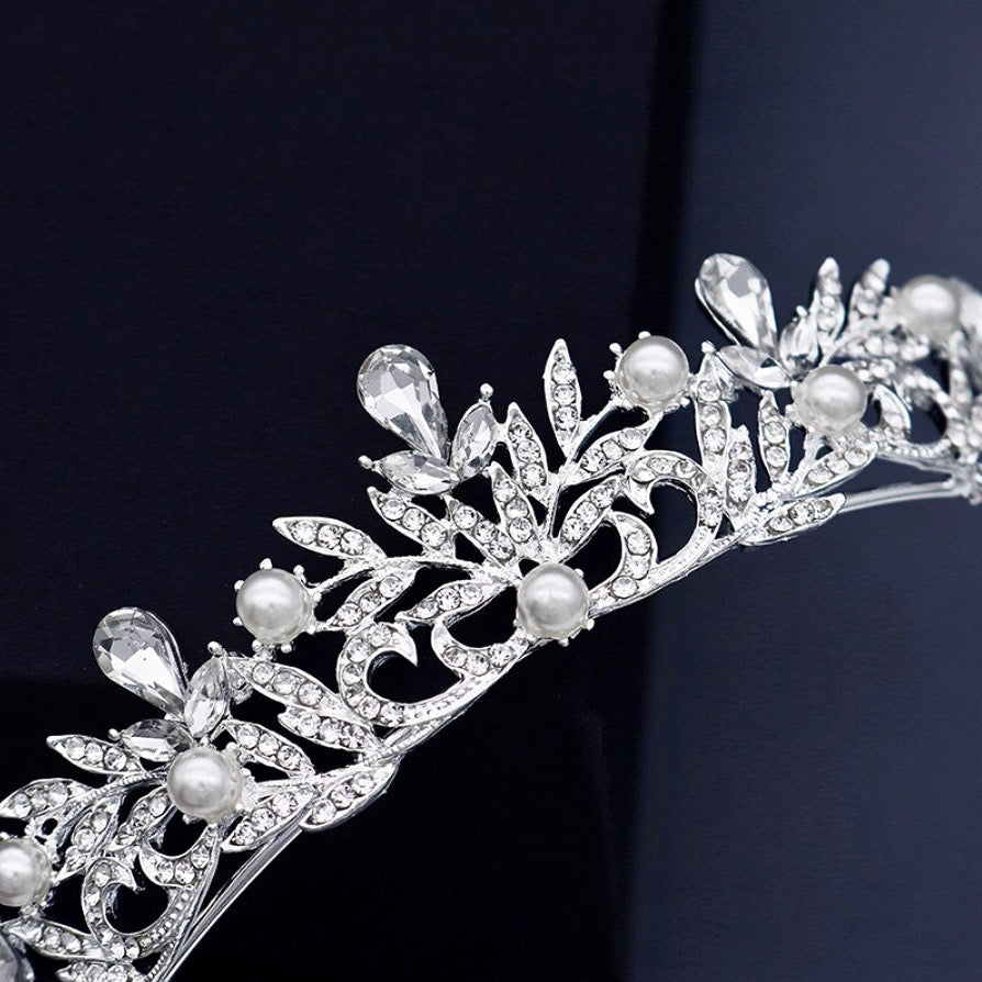 Wedding Hair Accessories - Pearl Bridal Tiara