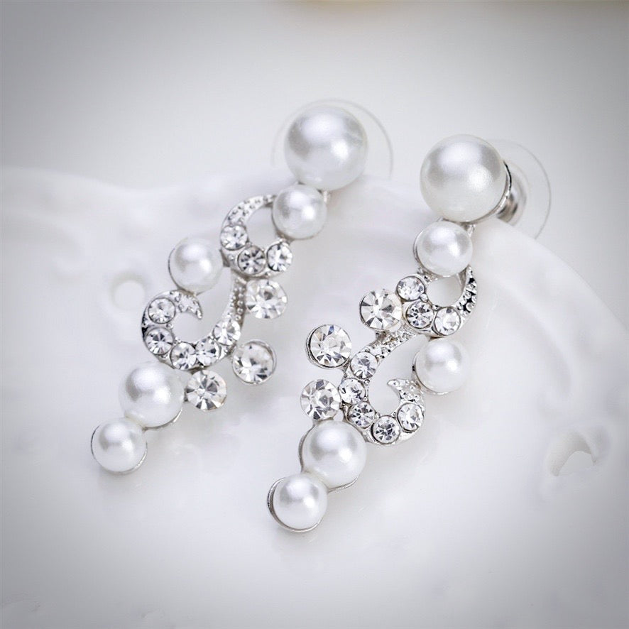 Pearl and Crystal Bridal Jewelry Set