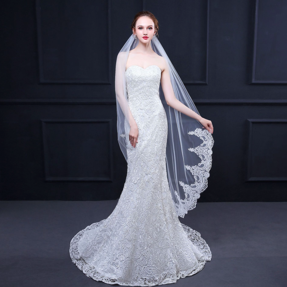Wedding Veils - Lace Edge Knee Length Bridal Veil