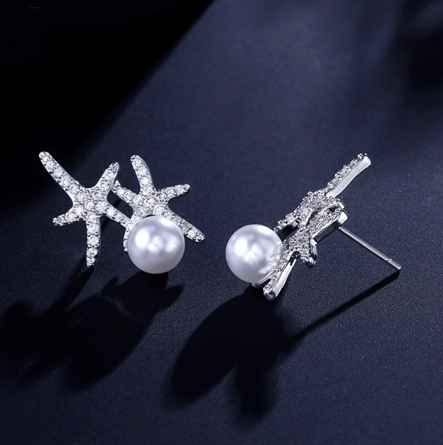Wedding Jewelry - Pearl and Crystal Sea Star Bridal Earrings