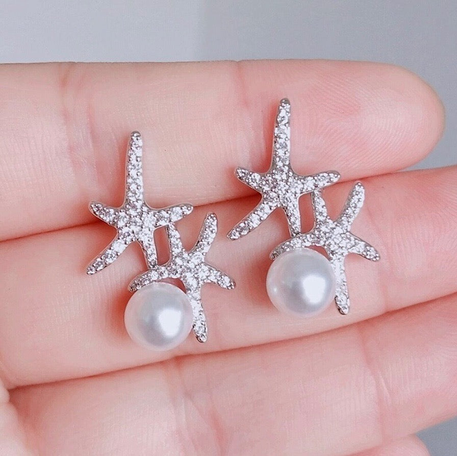 Wedding Jewelry - Pearl and Crystal Sea Star Bridal Earrings