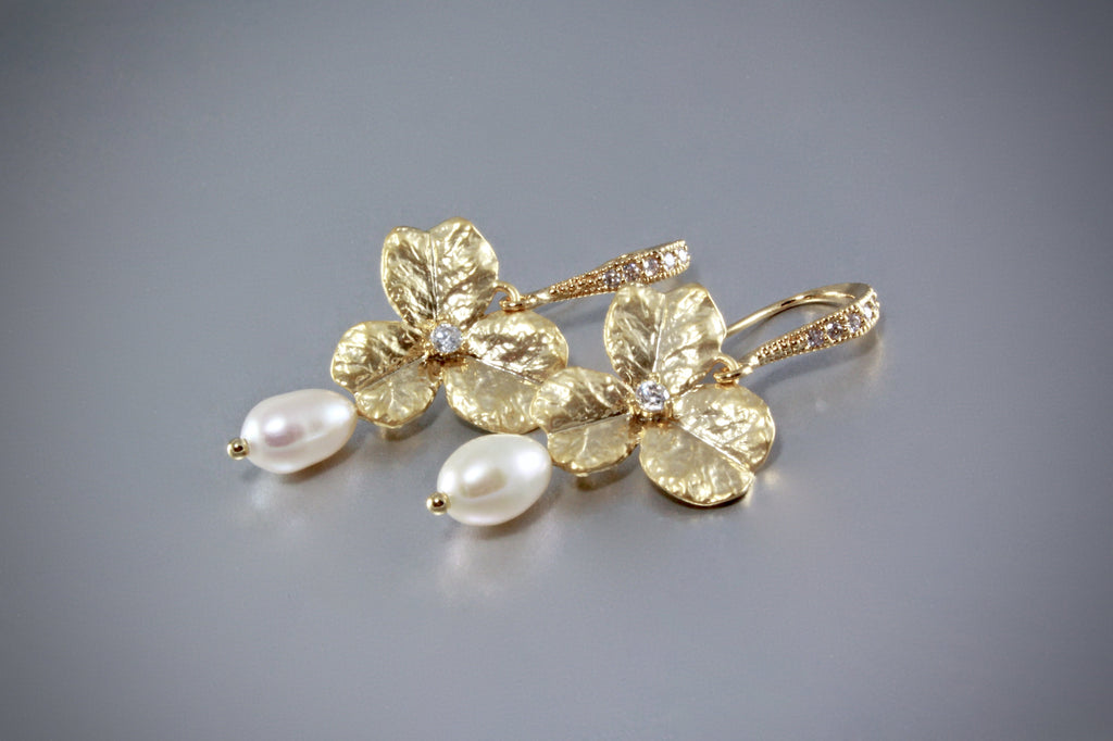 "Blush" - Pearl Bracelet/Earrings/Set - Available in Gold and Silver